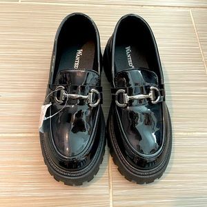 NWT black loafers